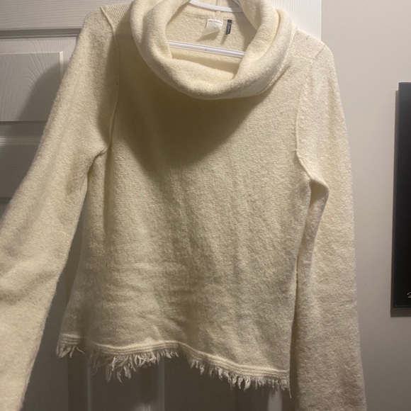 Anthropology Akemi + Kin sweater - Picture 6 of 6